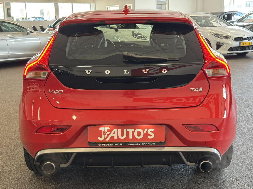 Volvo V40 2.0 T4 Business Sport NAVIGATIE, ECC AIRCO, CRUISE 50596058-3.jpg | J&F Auto's