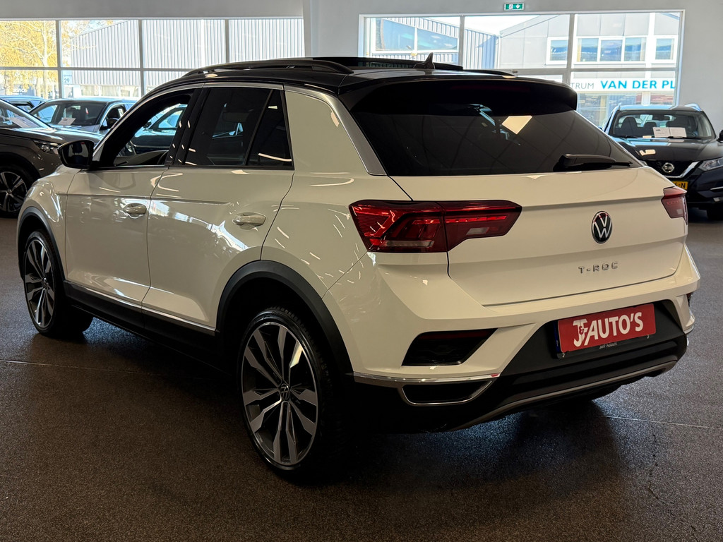 Volkswagen T-Roc 1.5 TSI Sport NAVIGATIE/CAMERA, PANORAMA, ECC AIRCO 50596063-2.jpg | J&F Auto's